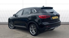 MG Hs 1.5 T-GDI Exclusive 5dr DCT Petrol Hatchback